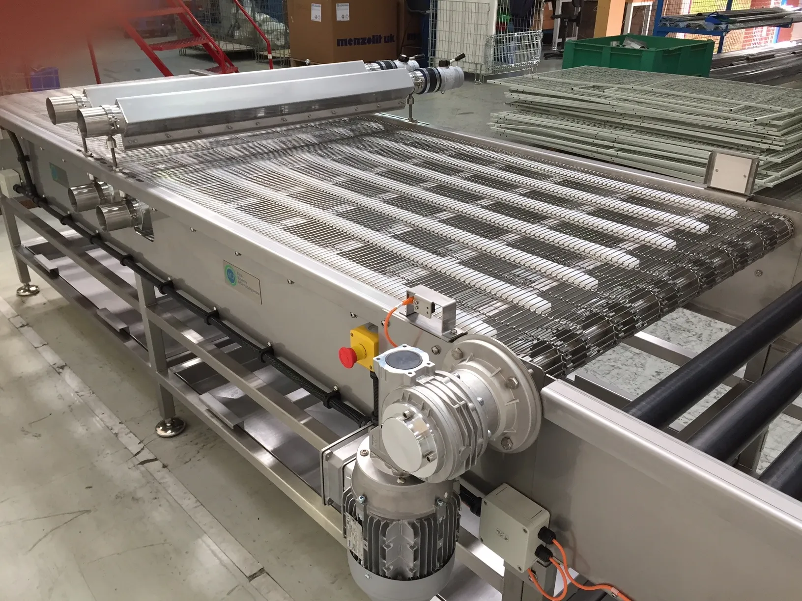 straight food conveyor system